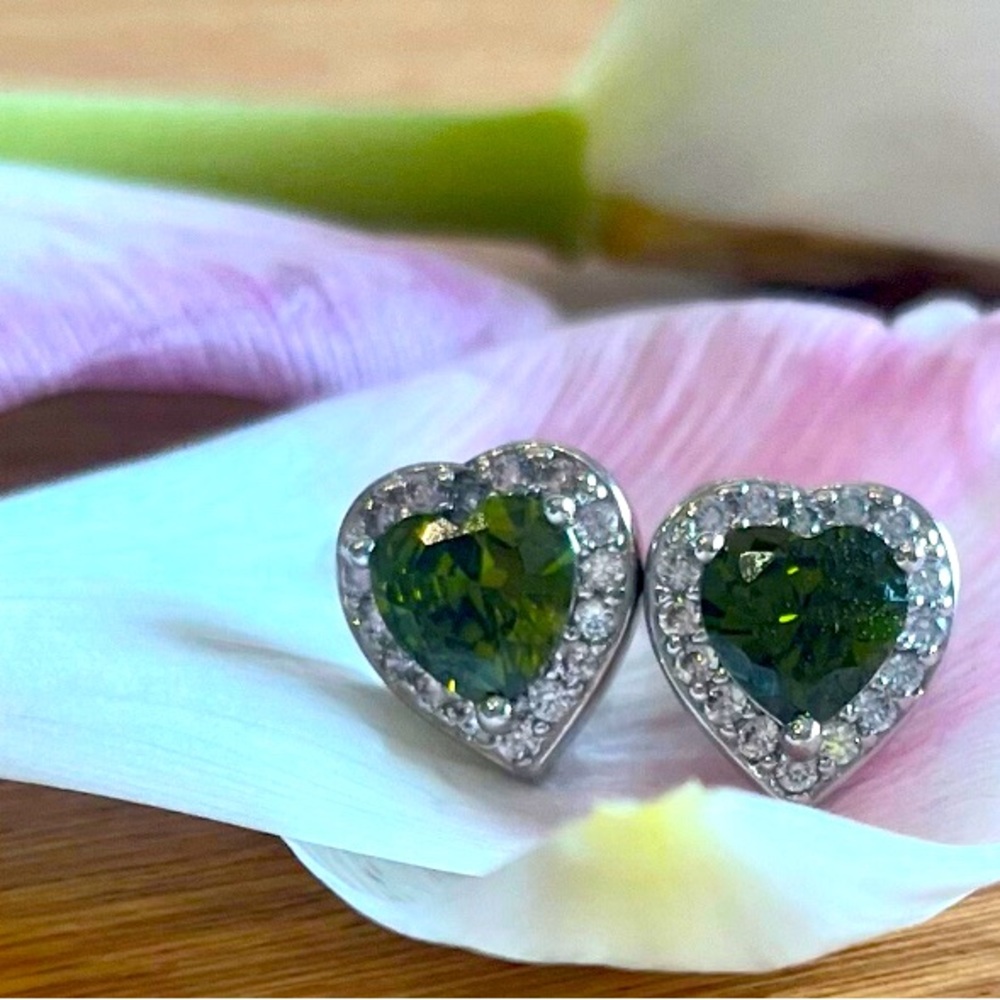 Brilliant Peridot & White Topaz Heart Stud Earring